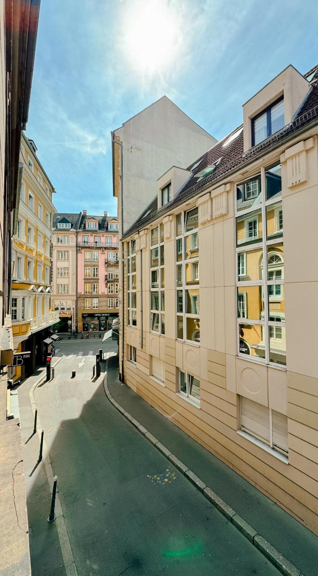 Suite Hyper Centre Strasbourg Bagian luar foto